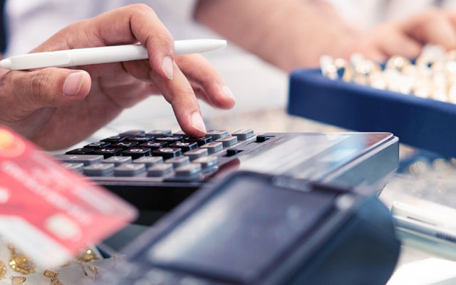 Paying jeweler deductible for jewelry claim