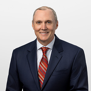 headshot of mike alexander
