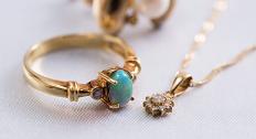 How to clean antique jewelry