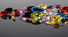 Different types of gemstones next to each other